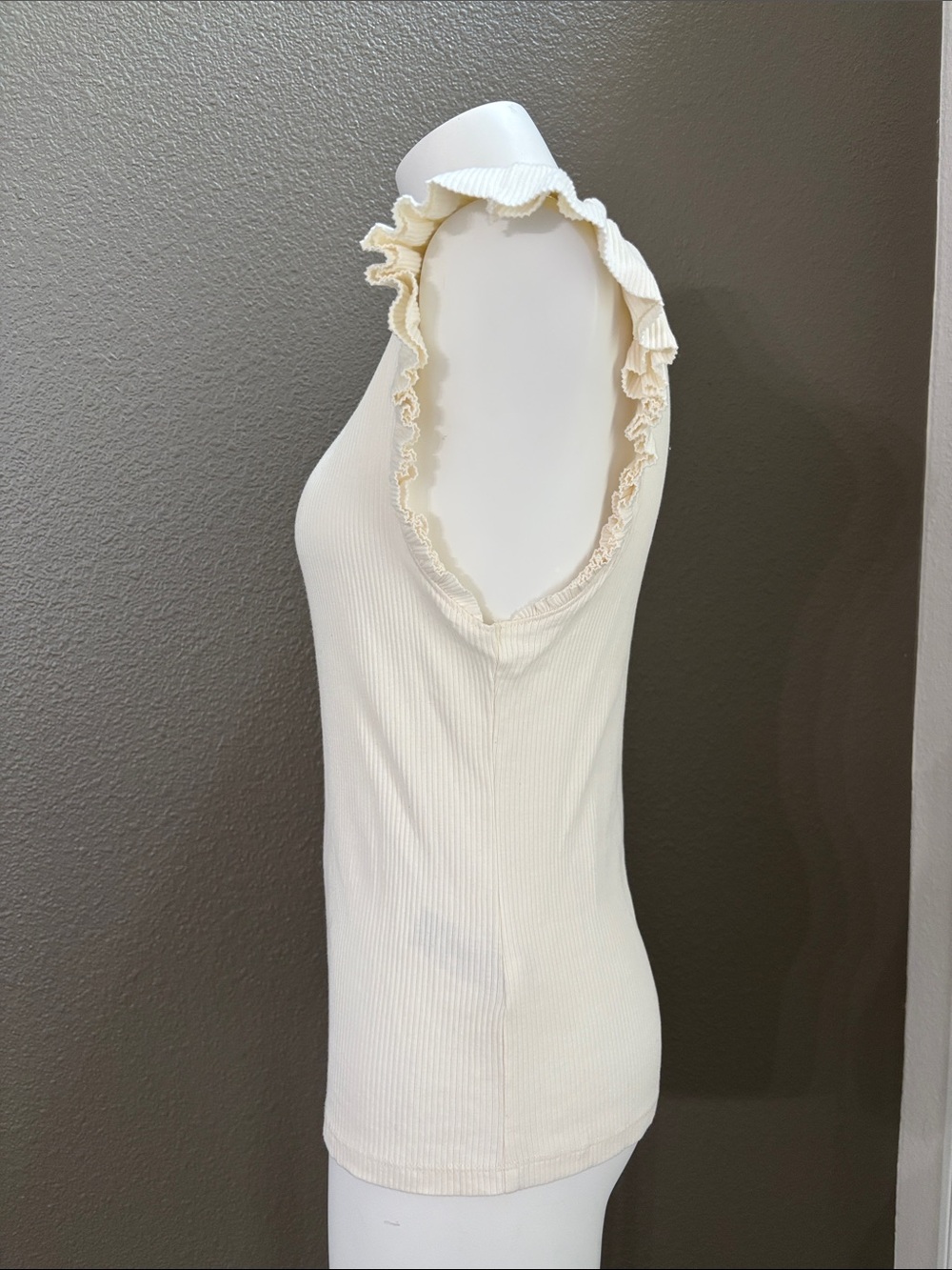 J. Crew Cream Ribbed Tank with Ruffle Flutter Fairy Sleeves, Womens Large - Picture 6 of 7